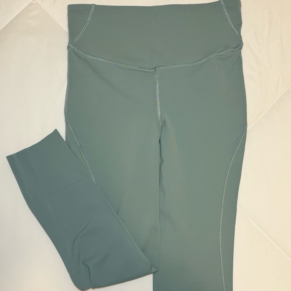LULULEMON Base Pace High-Rise Crop 23”